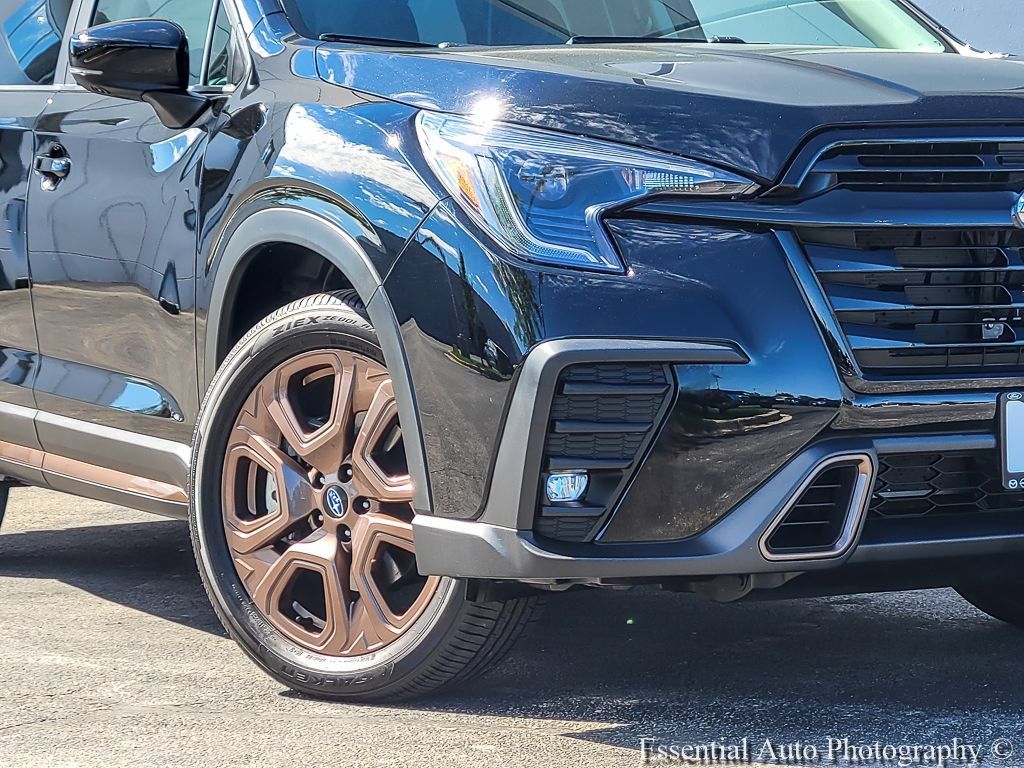 Used 2025 Subaru Ascent Bronze Edition w/ Popular Package #2 AWD/4WD image 3