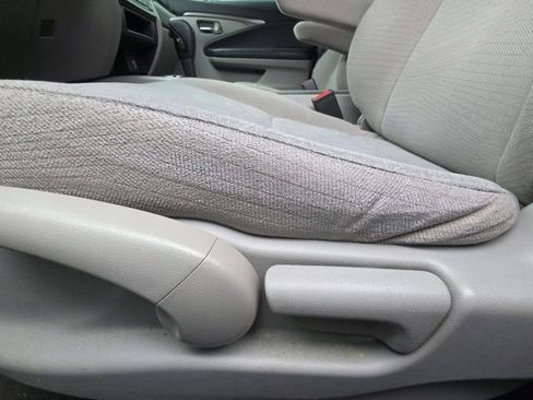 Used 2017 Honda Pilot LX image 6
