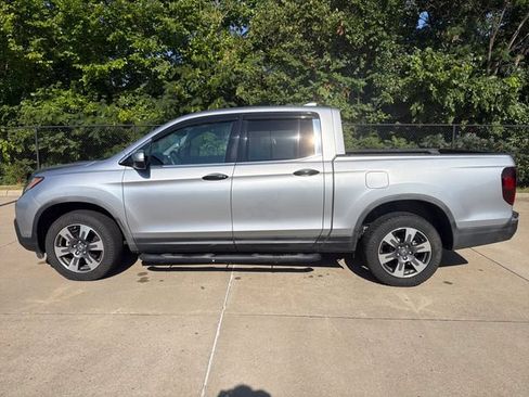 Used 2019 Honda Ridgeline RTL-E image 2