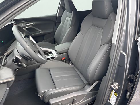 Used 2025 Audi Q5 Premium Plus w/ Premium Plus AWD/4WD image 22