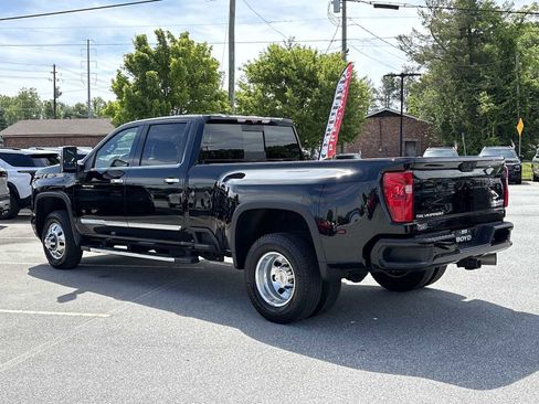 Used 2024 Chevrolet Silverado 3500 High Country w/ High Country Premium Package AWD/4WD image 8