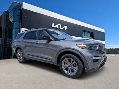 Used 2022 Ford Explorer XLT w/ Equipment Group 202A