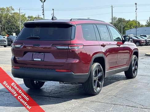New 2025 Jeep Grand Cherokee L Altitude image 38