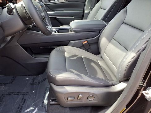 New 2026 Chevrolet Traverse LT w/ Driver Confidence Package FWD image 19