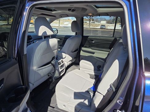 Used 2022 Honda Pilot Elite image 16