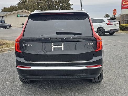 Used 2025 Volvo XC90 T8 Ultra w/ Protection Package Premier image 13