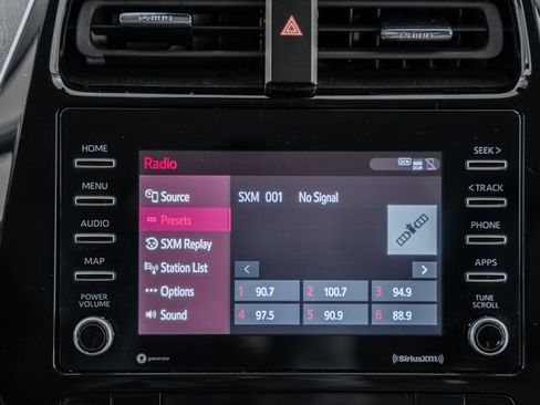 Certified 2022 Toyota Prius LE image 24