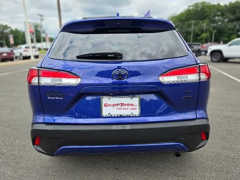 Used 2024 Toyota Corolla Cross LE w/ Moonroof Package AWD/4WD image 6