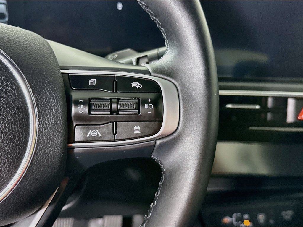 Used 2025 Kia K5 GT-Line AWD/4WD image 23