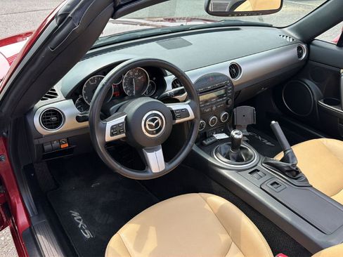 Used 2012 MAZDA MX-5 Miata Grand Touring w/ Premium Pkg RWD image 10