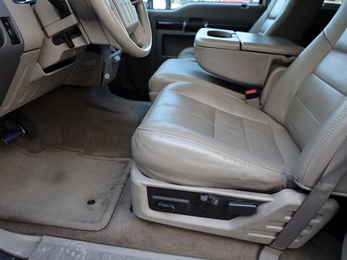 Used 2008 Ford F350 Lariat image 11