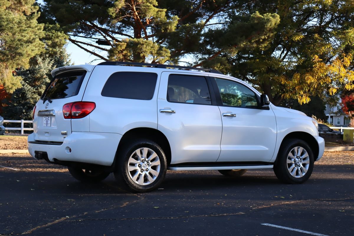 Used 2013 Toyota Sequoia Platinum AWD/4WD image 5