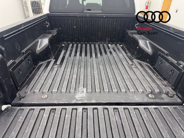 Used 2017 Toyota Tacoma SR5 w/ Tow Package RWD image 13