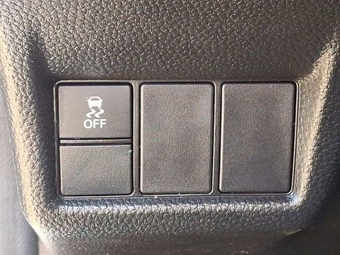 Used 2025 Honda Civic Sport image 25