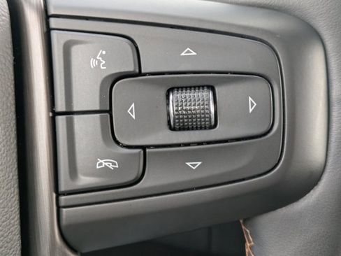 Used 2024 GMC Yukon AT4 w/ Technology Package image 23