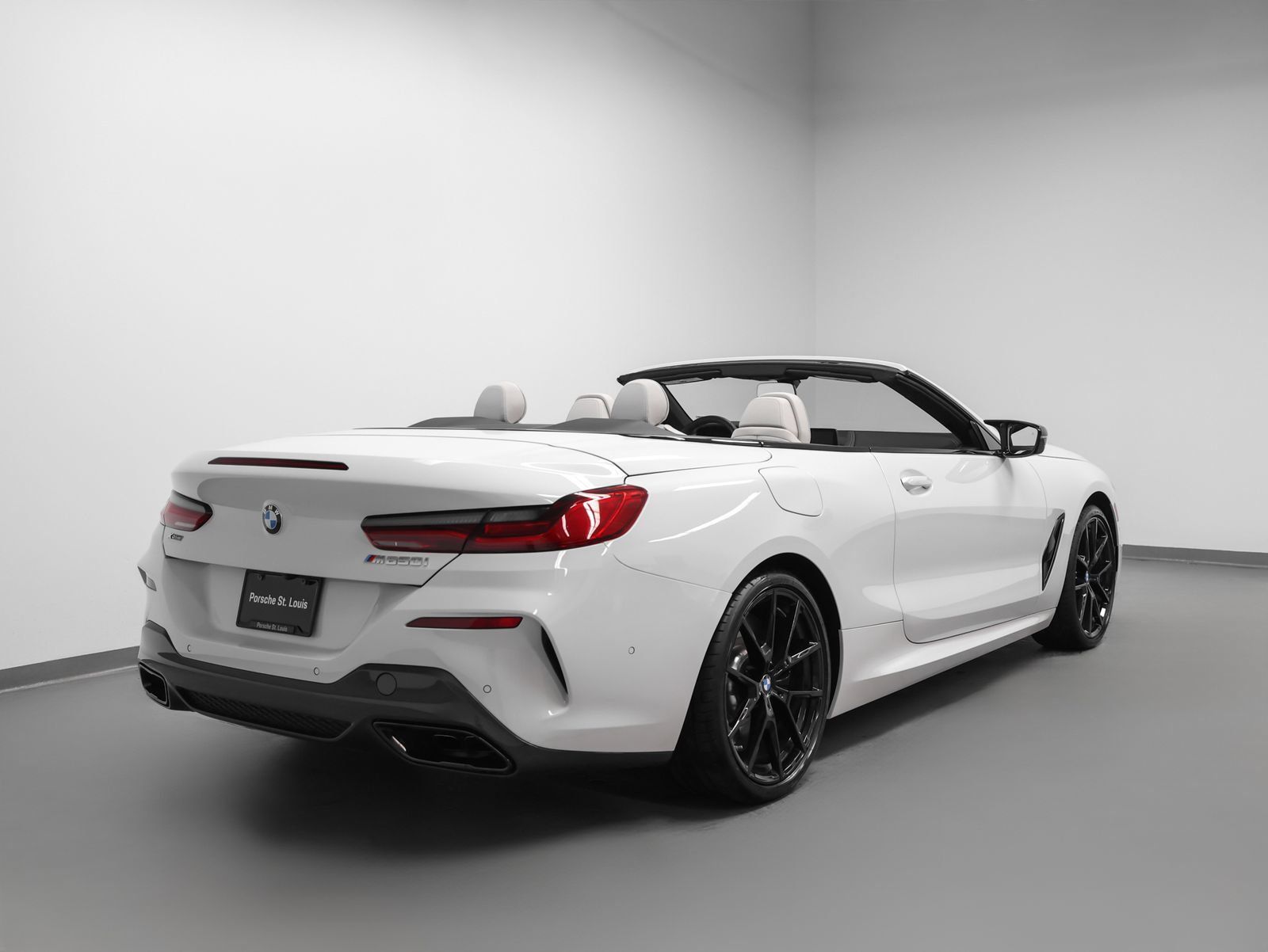 Used 2026 BMW M850i xDrive Convertible AWD/4WD image 11