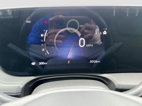 Used 2024 Buick Encore GX Sport Touring w/ Comfort Package image 13