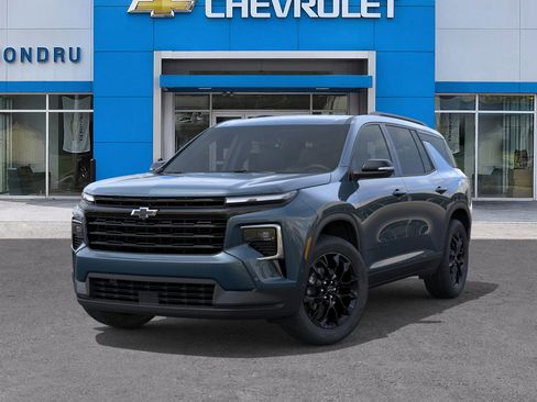 New 2026 Chevrolet Traverse LT w/ Enhanced Driving Package image 6