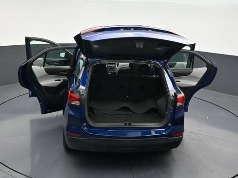 Used 2023 Chevrolet Equinox LS FWD image 30