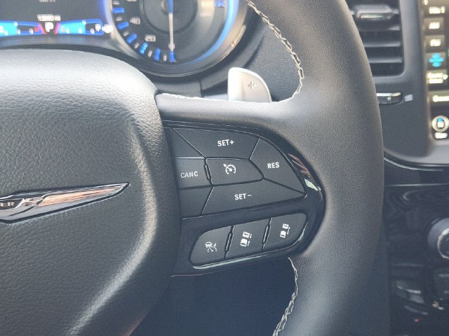 Used 2023 Chrysler 300 S w/ Comfort Group RWD image 30