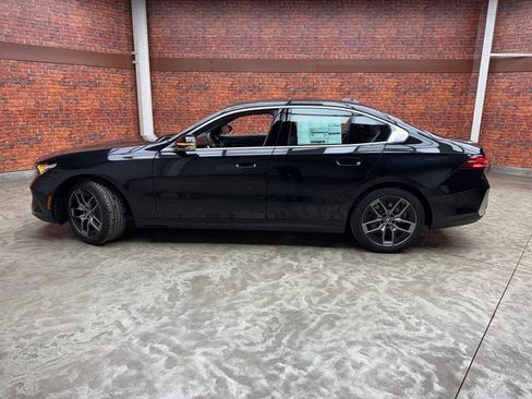 New 2026 BMW 530i xDrive 530i xDrive w/ Premium Package image 2