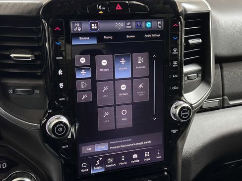 New 2026 RAM 1500 4x4 Crew Cab image 37