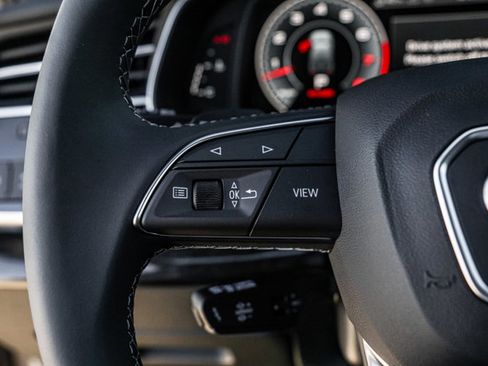 Used 2025 Audi Q7 3.0T Premium Plus image 13