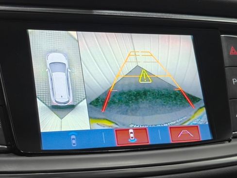 Used 2019 Buick Enclave Avenir w/ Avenir Technology Package AWD/4WD image 7