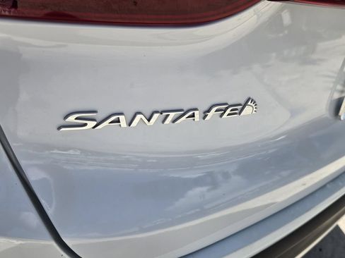 Used 2022 Hyundai Santa Fe SEL FWD image 14