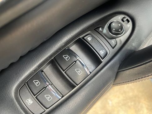 Used 2022 Nissan Armada SL RWD image 15