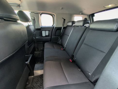 Used 2008 Toyota FJ Cruiser 4WD image 13
