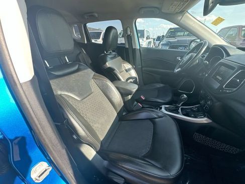 Used 2018 Jeep Compass Latitude w/ Popular Equipment Group AWD/4WD image 25