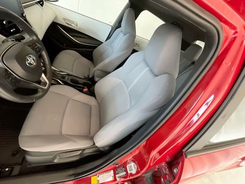 Used 2021 Toyota Corolla SE FWD image 11