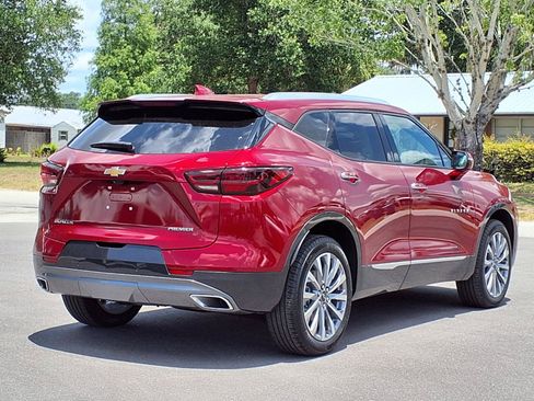 Used 2025 Chevrolet Blazer Premier w/ Driver Confidence II Package FWD image 4