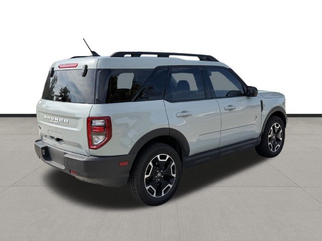 Used 2023 Ford Bronco Sport Outer Banks w/ Tech Package AWD/4WD image 5