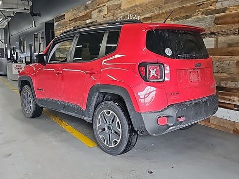 Used 2017 Jeep Renegade Trailhawk image 4