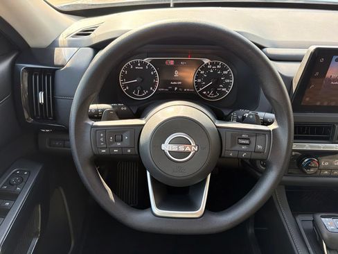 Used 2026 Nissan Pathfinder S AWD/4WD image 22