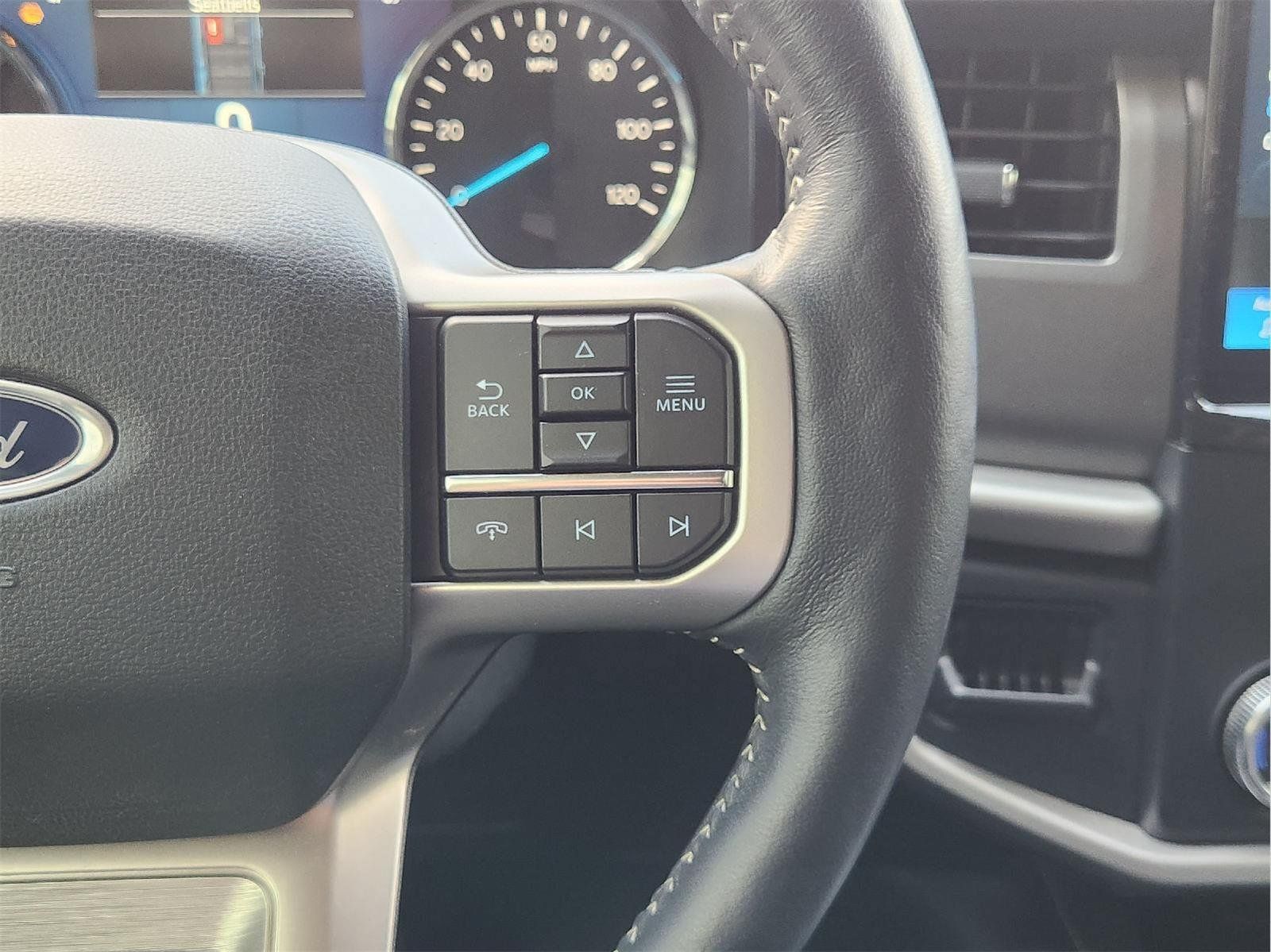Used 2023 Ford Expedition XLT RWD image 30