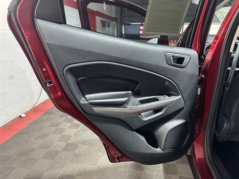 Used 2021 Ford EcoSport Titanium image 10