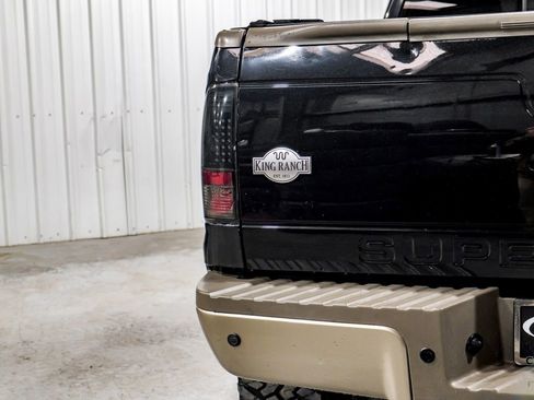 Used 2013 Ford F350 King Ranch w/ FX4 Off Road Pkg image 46