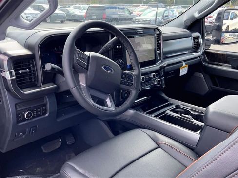 New 2026 Ford F250 Lariat w/ Black Appearance Package AWD/4WD image 8
