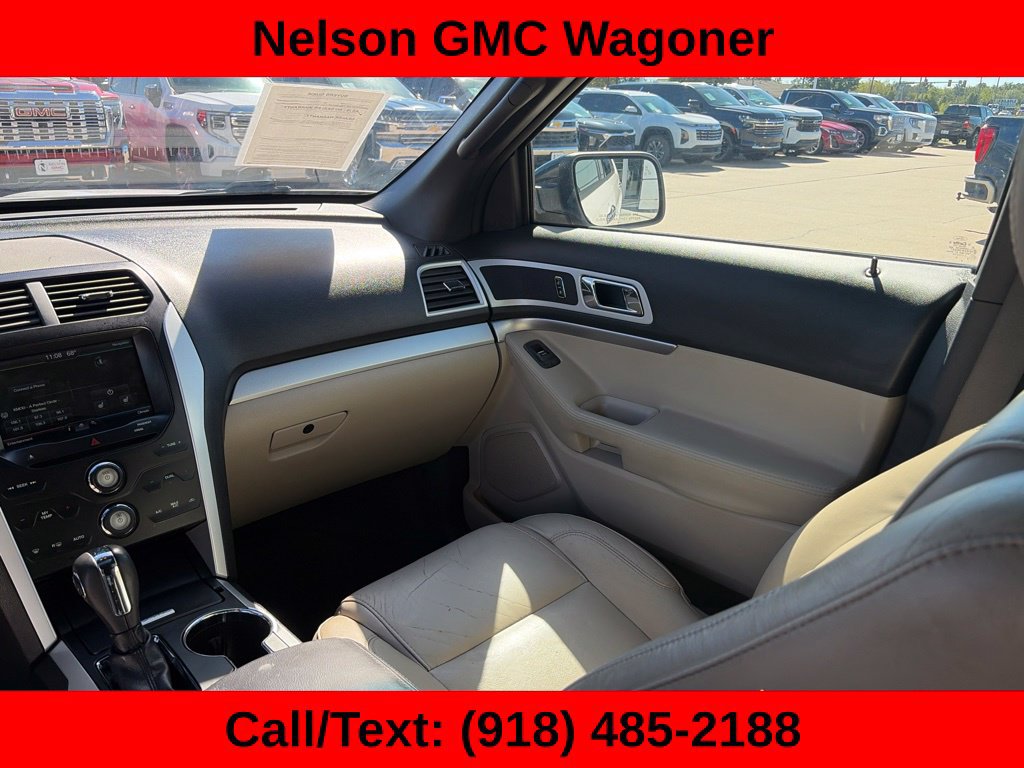 Used 2015 Ford Explorer XLT w/ Equipment Group 202B FWD image 21