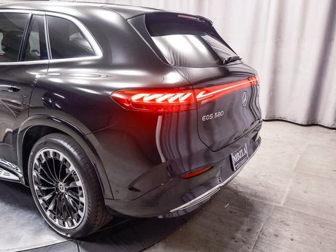 Used 2025 Mercedes-Benz EQS 580 4MATIC SUV image 8