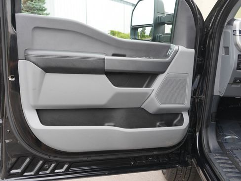 Used 2023 Ford F250 XLT AWD/4WD image 18