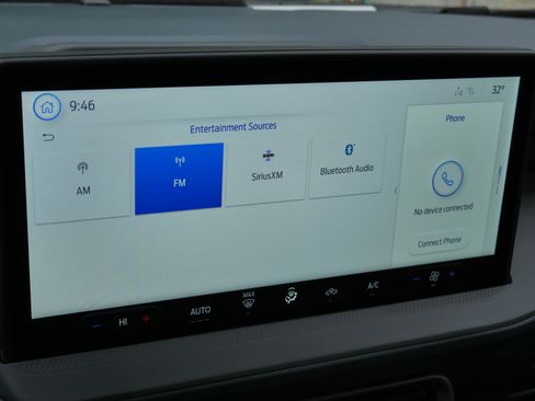 New 2025 Ford Maverick XL w/ Equipment Group 101A image 10