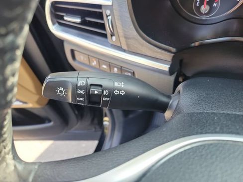 Used 2022 Kia Telluride SX w/ Towing Package FWD image 27