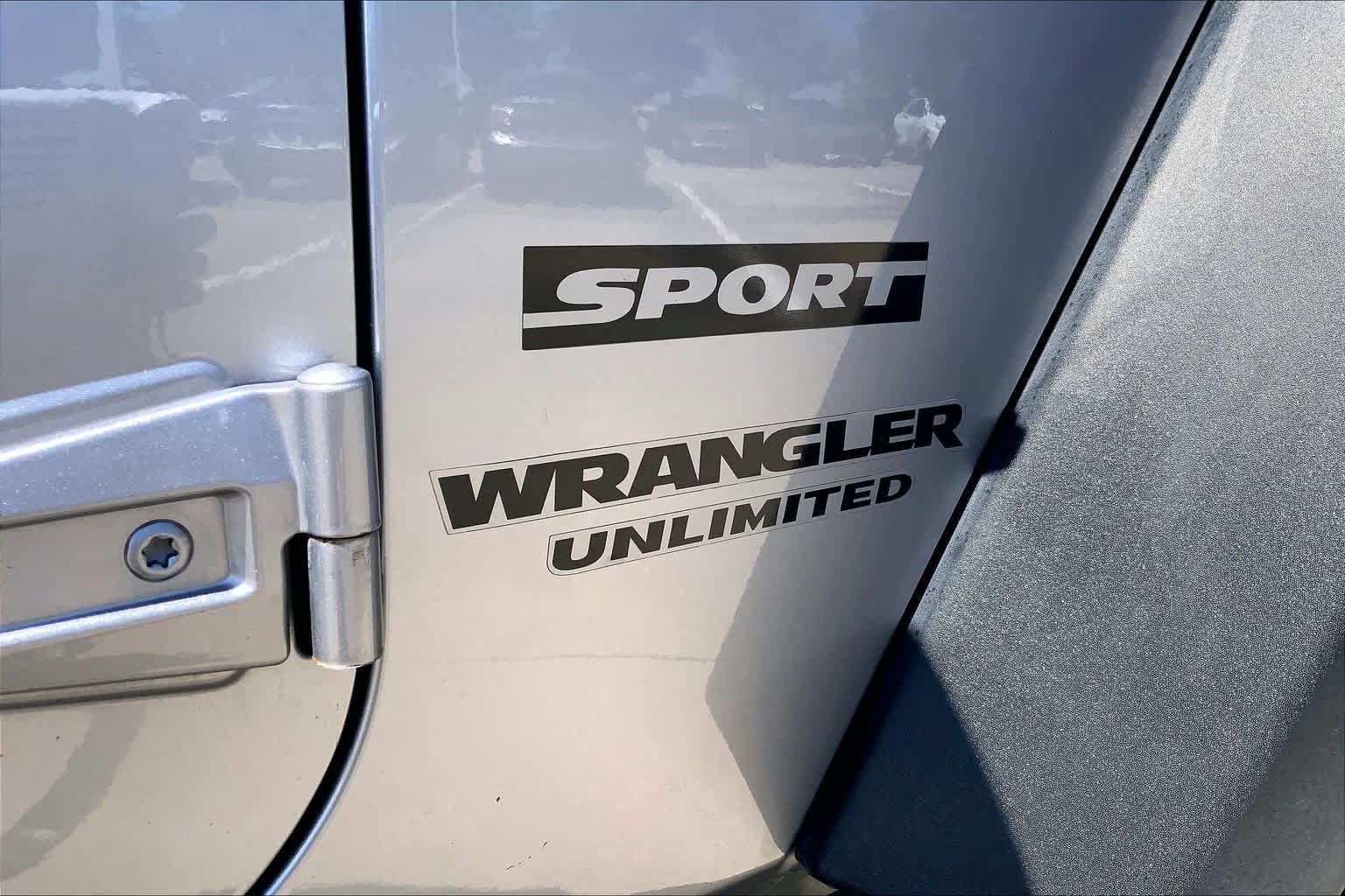Used 2017 Jeep Wrangler Unlimited Sport w/ Quick Order Package 24S AWD/4WD image 32
