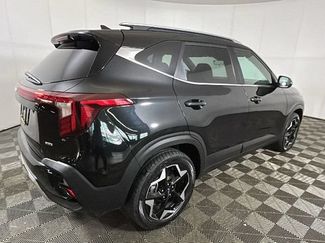Used 2024 Kia Seltos EX AWD/4WD video 2