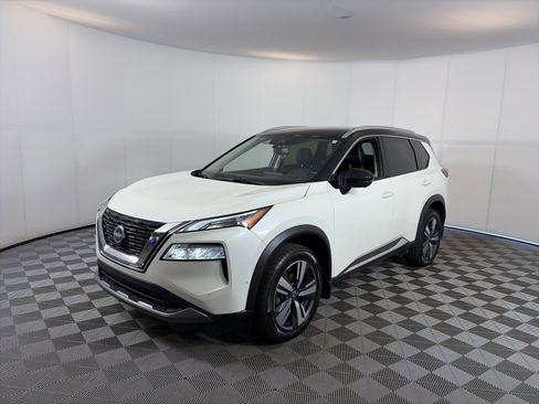 Certified 2023 Nissan Rogue SL w/ SL Premium Package AWD/4WD image 2
