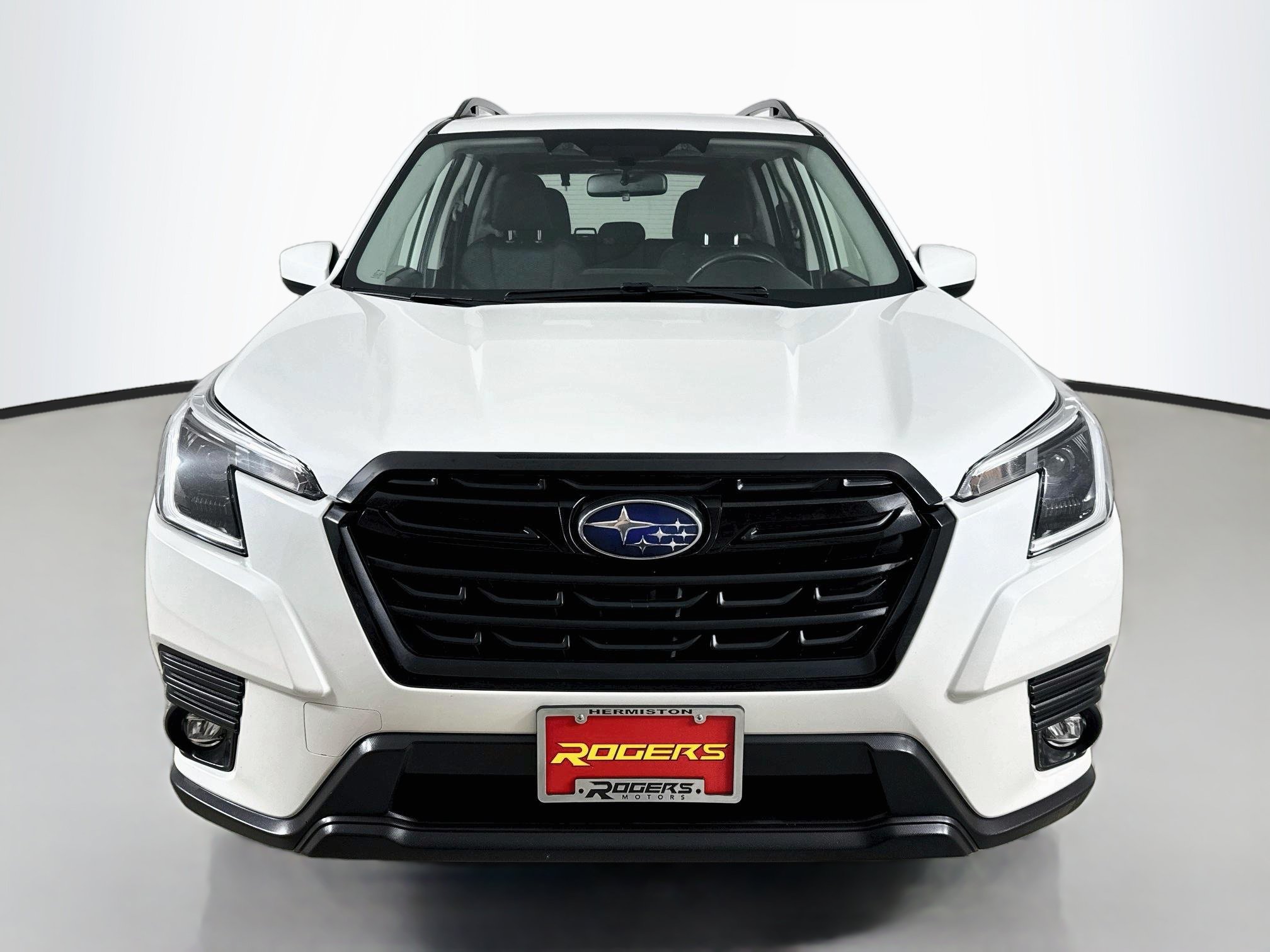 Used 2024 Subaru Forester Premium AWD/4WD image 2